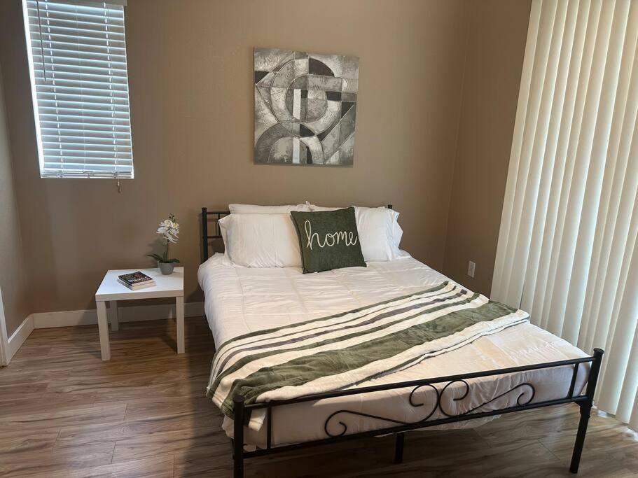 2Br Condo 15 Mins To Downtown Phoenix With Pool & Spa ภายนอก รูปภาพ